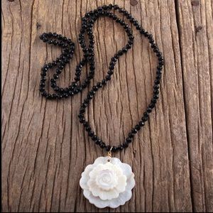 Mother of Pearl Flower pendant glass bead …